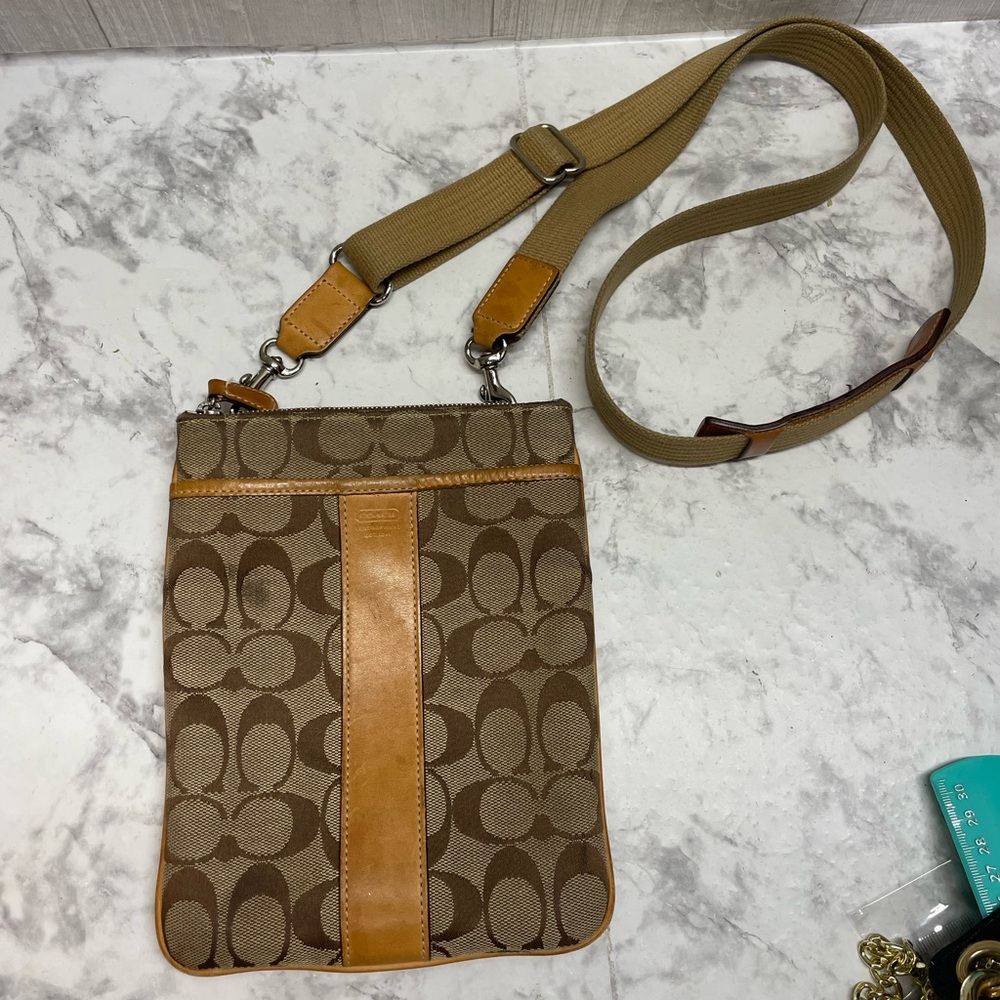 Coach Brown C Logo Pattern Crossbody Purse Vintage Clean Inside